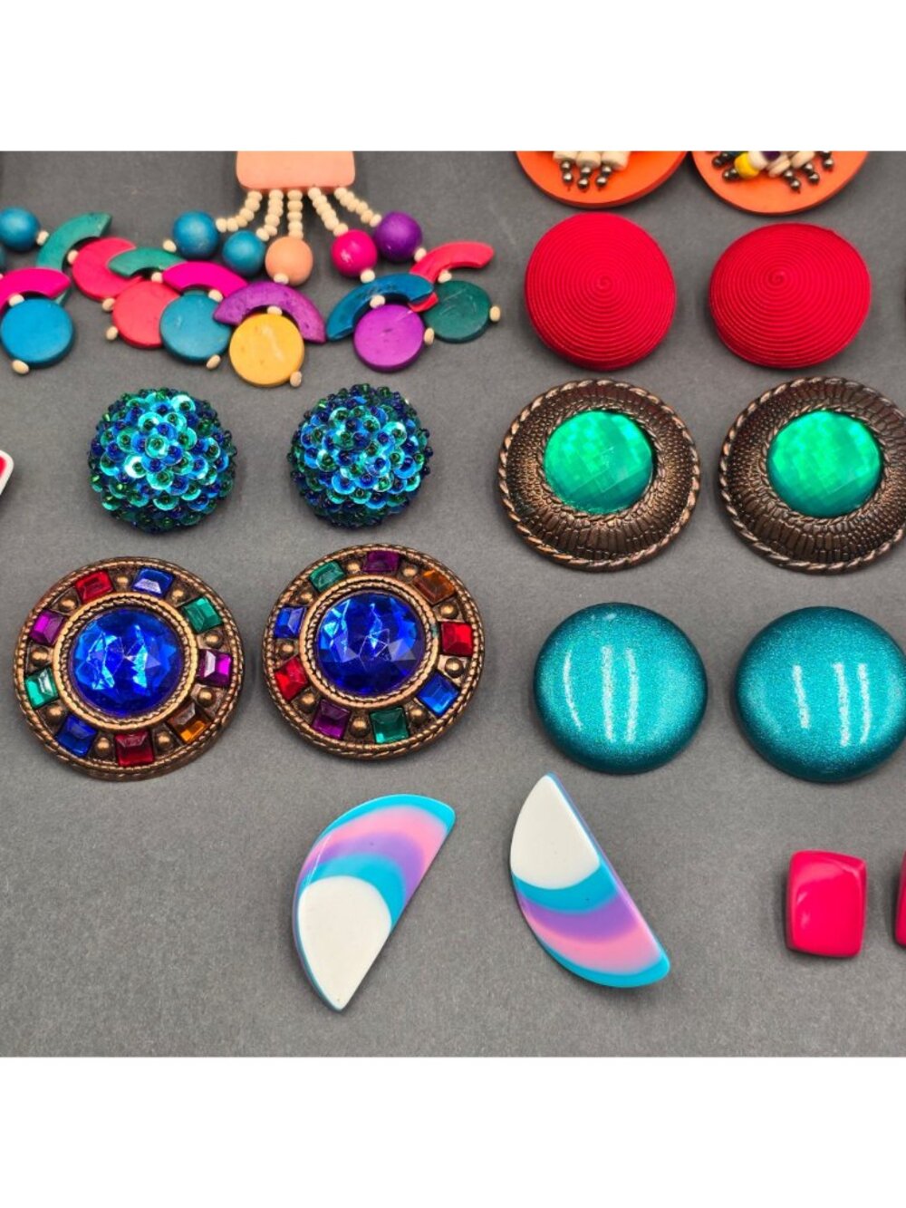 VTG 80s Clip On Earring Lot Bold Bright Mod Boho Lucite Neon 18pc - Picture 3 of 10